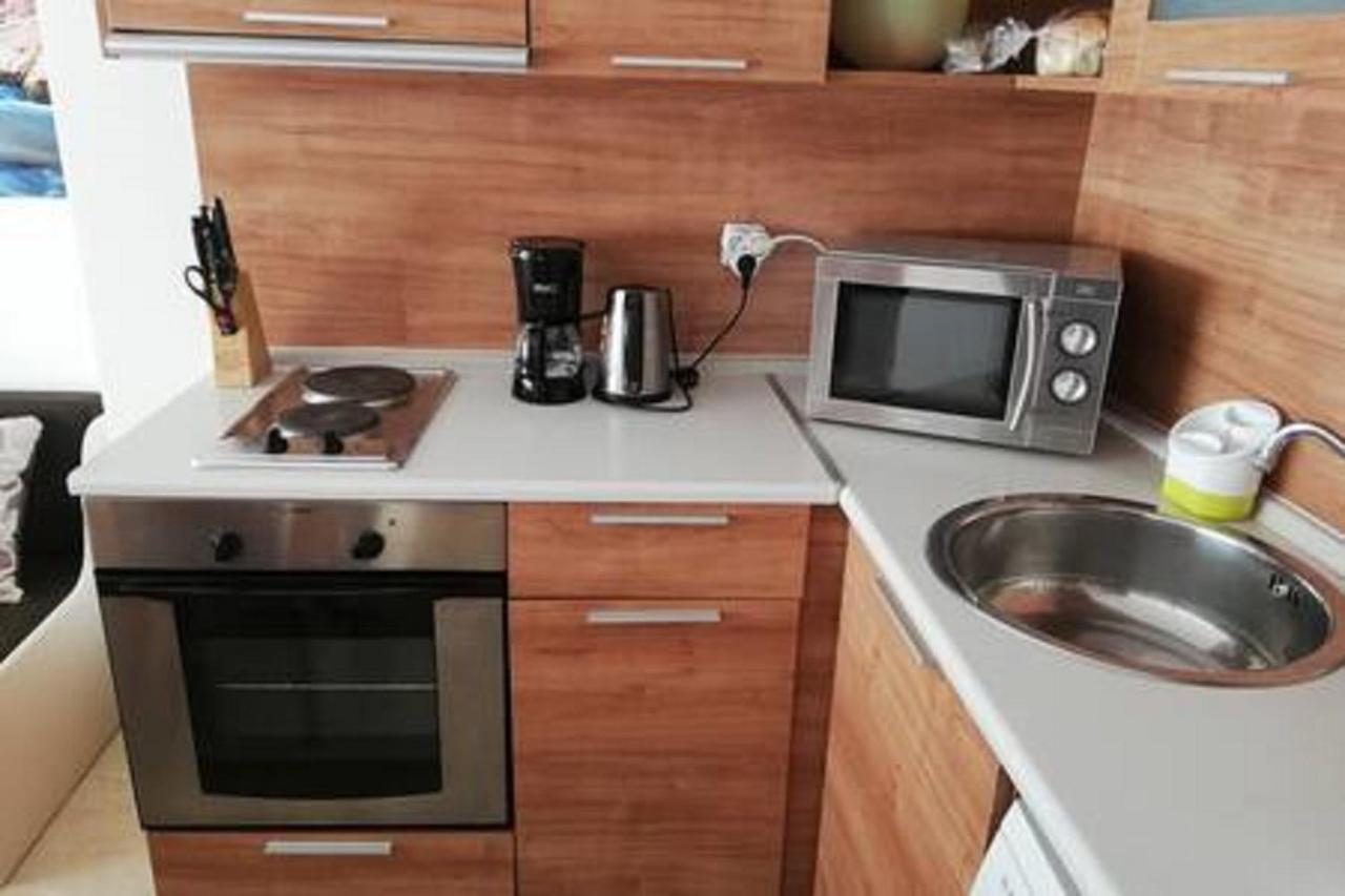 Yves 2 Bed Apart At Sun Village Sunny Beach Not Far Away From The Sea Dış mekan fotoğraf